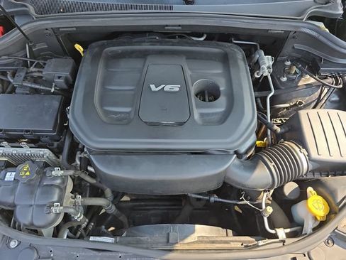Used 2017 Jeep Grand Cherokee Overland w/ Jeep Active Safety Group AWD/4WD image 34