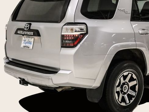 Used 2024 Toyota 4Runner TRD Off-Road Premium image 7