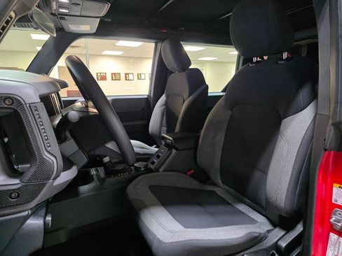 Used 2023 Ford Bronco 4-Door AWD/4WD image 15