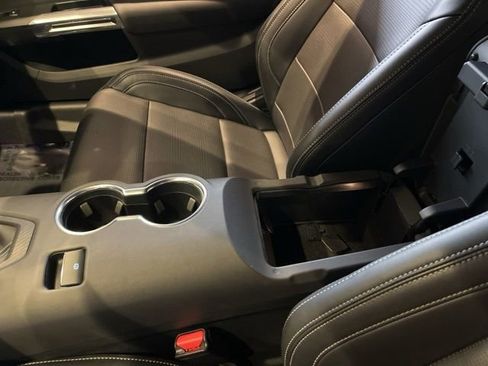 Used 2025 Ford Mustang GT Premium RWD image 15