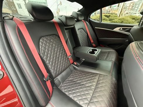 Used 2023 Genesis G70 3.3T w/ Sport Prestige Package image 13