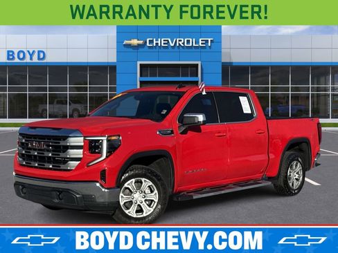 Used 2024 GMC Sierra 1500 SLE w/ Preferred Package image 1