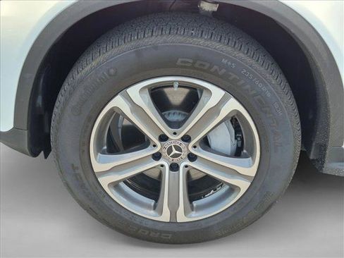 Used 2019 Mercedes-Benz GLC 300 image 10