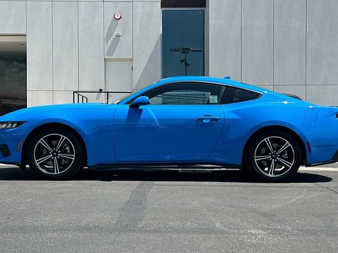 Certified 2025 Ford Mustang Coupe RWD image 6