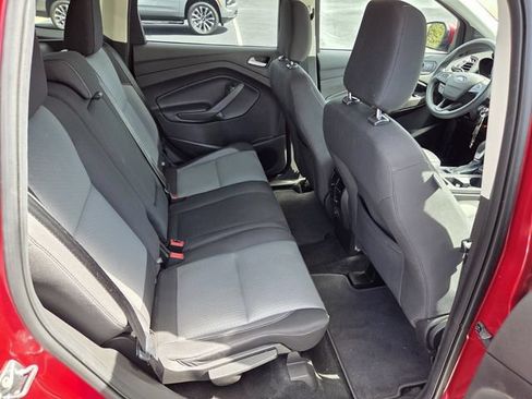 Used 2018 Ford Escape SE w/ SE Sync 3 Package FWD image 16