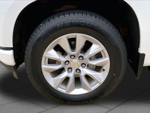 Used 2021 Chevrolet Silverado 1500 Custom RWD image 11