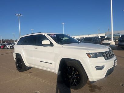 Used 2020 Jeep Grand Cherokee Altitude