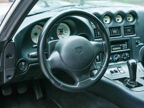 Used 1998 Dodge Viper GTS RWD image 41