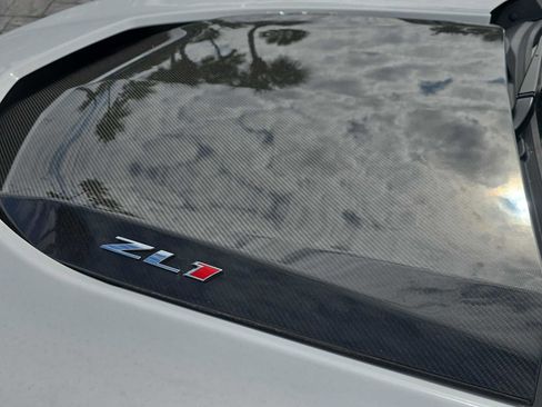 Used 2018 Chevrolet Camaro ZL1 image 8