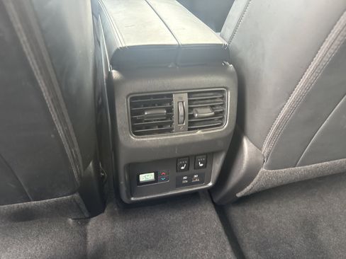 Used 2023 Nissan Rogue Platinum w/ Platinum Premium Package image 19