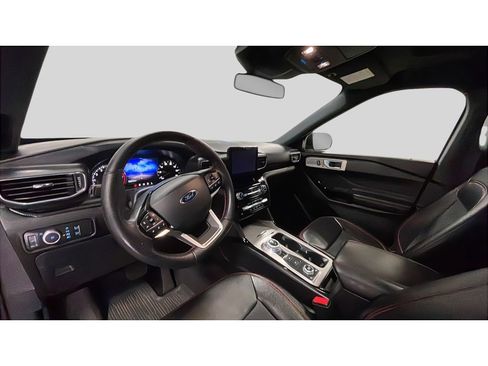 Used 2022 Ford Explorer ST-Line w/ Class IV Trailer Tow Package image 10