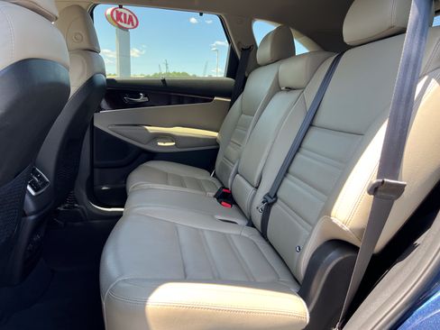 Used 2017 Kia Sorento EX AWD/4WD image 27