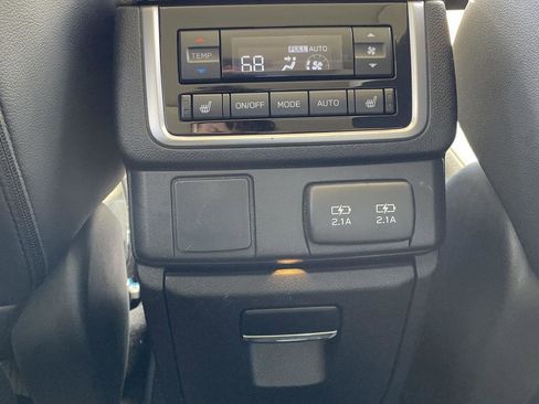 Used 2022 Subaru Ascent Limited w/ Technology Package image 23