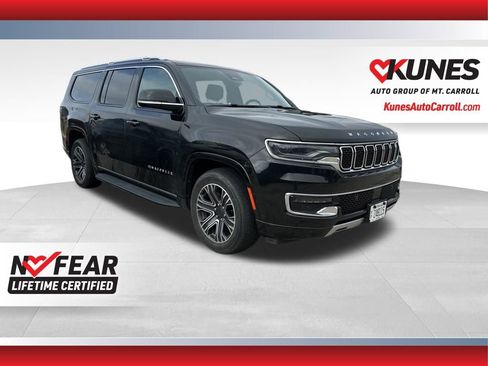 Used 2024 Jeep Wagoneer L Series II w/ Flexible Seating Group AWD/4WD image 1