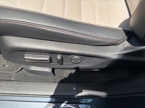 Used 2023 Honda CR-V Sport Touring image 8
