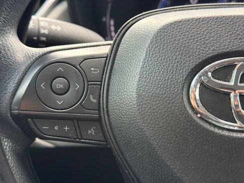 Used 2026 Toyota Corolla Cross L FWD image 25