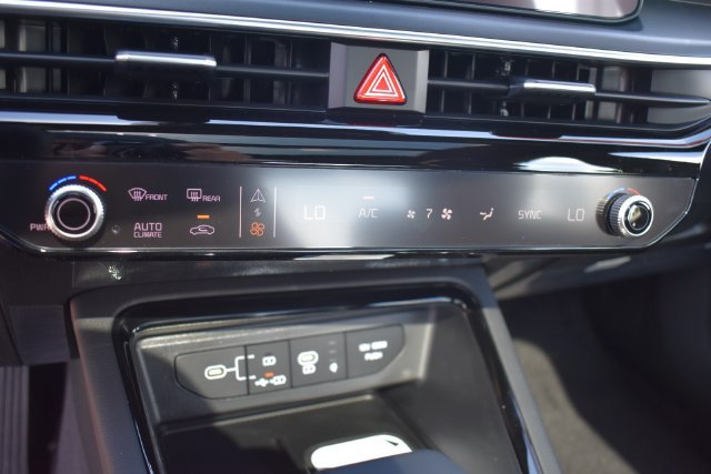 New 2026 Kia K5 GT-Line w/ GT-Line Premium Package AWD/4WD image 29