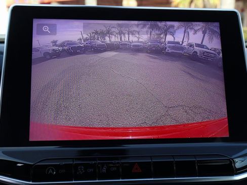 Used 2023 Jeep Compass Latitude image 34