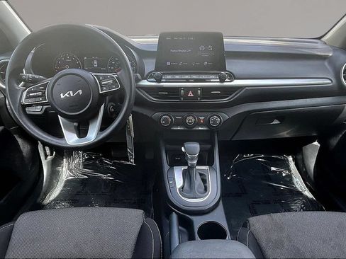 Used 2024 Kia Forte LX FWD image 7