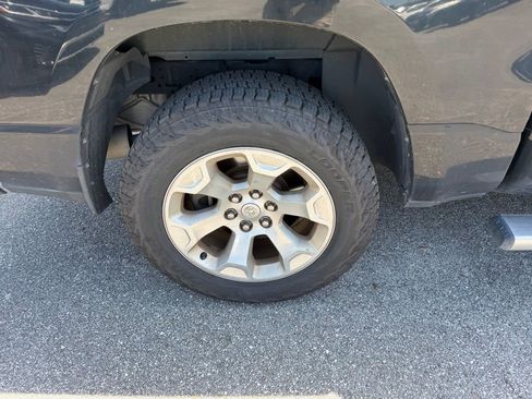 Used 2019 RAM 1500 Big Horn image 5