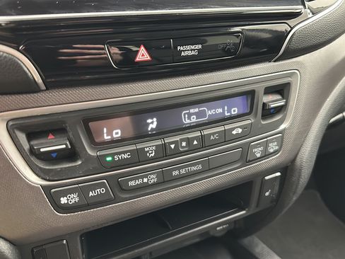 Used 2025 Honda Ridgeline RTL image 23