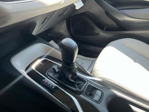 Used 2020 Toyota Corolla LE FWD image 20