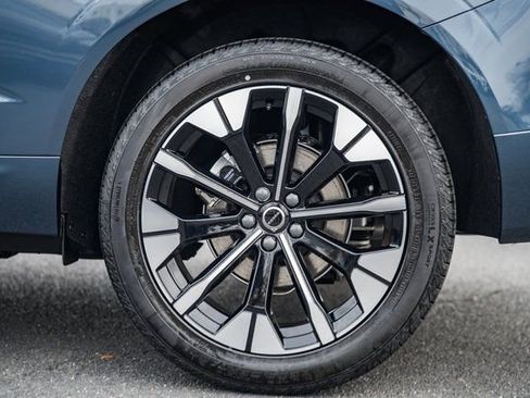 New 2026 Volvo XC60 B5 Ultra w/ Protection Package Premier image 18