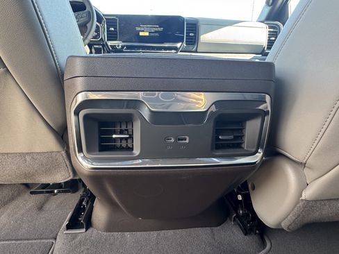 New 2026 GMC Sierra 1500 SLT w/ SLT Premium Package image 8