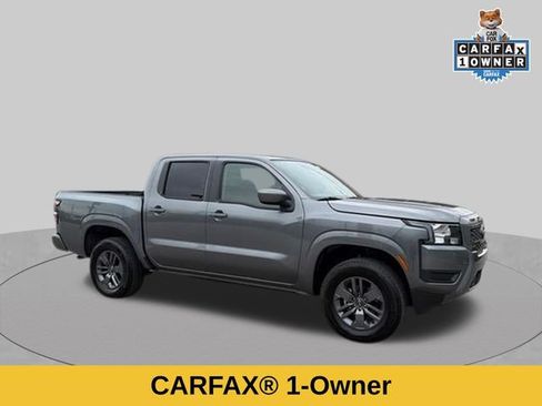 Used 2025 Nissan Frontier SV AWD/4WD image 2