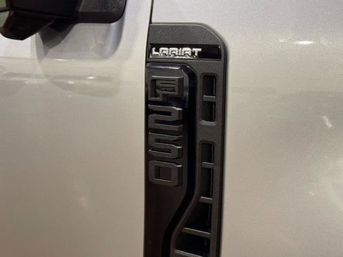Used 2024 Ford F250 Lariat w/ Lariat Ultimate Package AWD/4WD image 63