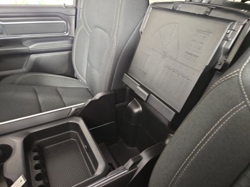 Certified 2025 RAM 1500 Big Horn AWD/4WD image 30