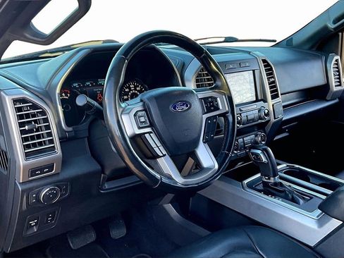 Used 2019 Ford F150 Platinum image 13