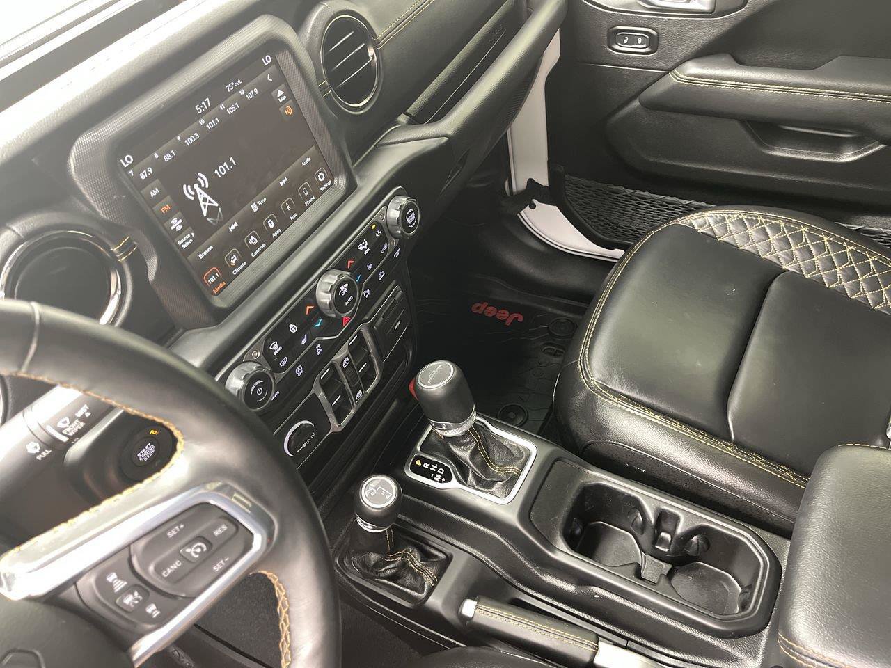 Used 2022 Jeep Gladiator Overland AWD/4WD image 19