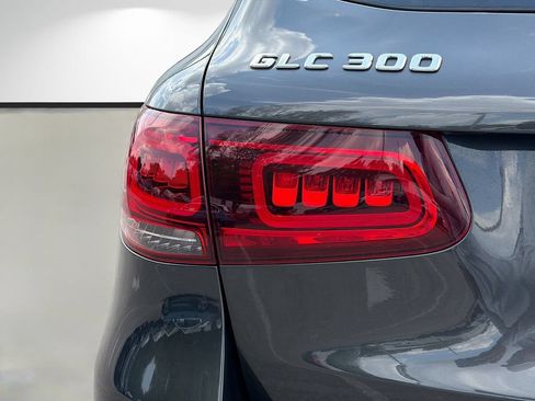 Used 2021 Mercedes-Benz GLC 300 image 10