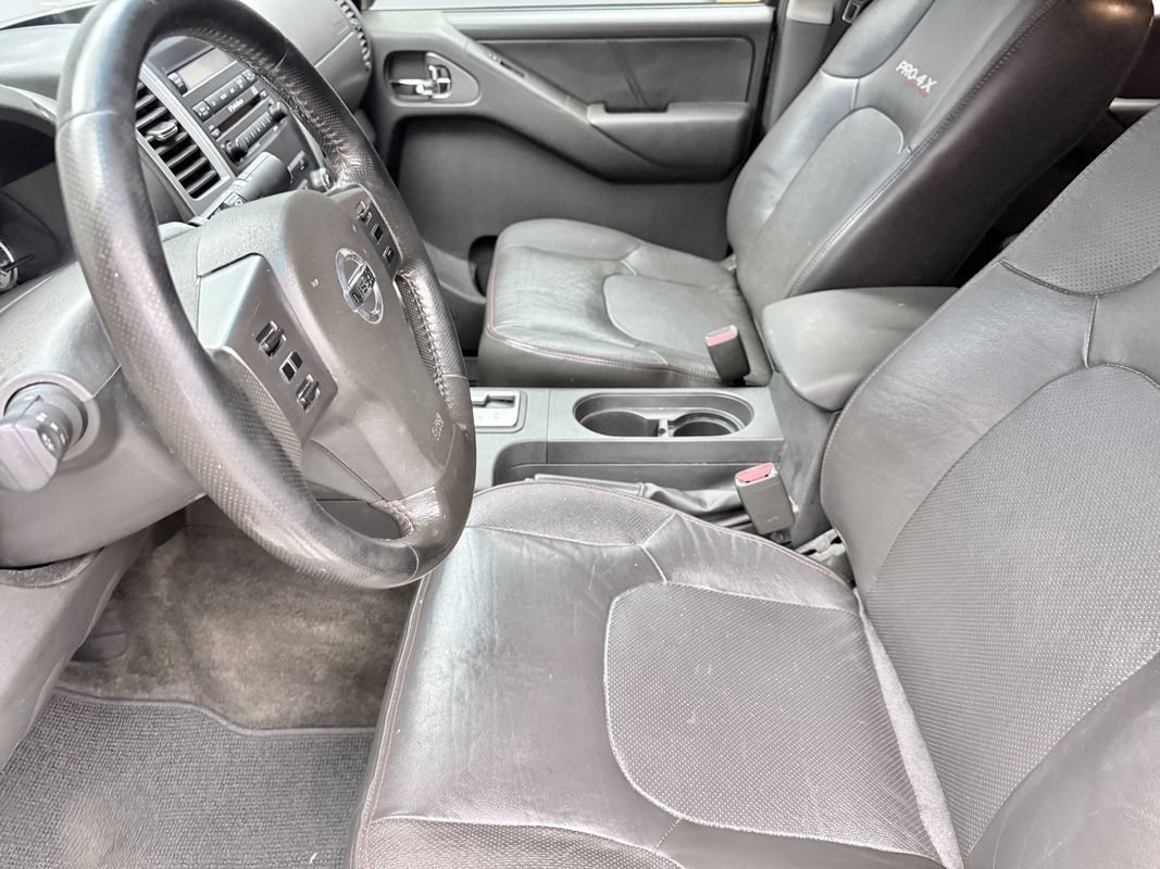 Used 2012 Nissan Frontier PRO-4X w/ Pro-4x Luxury Pkg AWD/4WD image 10