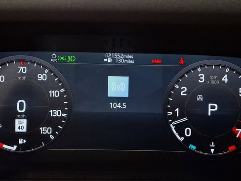 Used 2021 Land Rover Defender 110 SE image 20