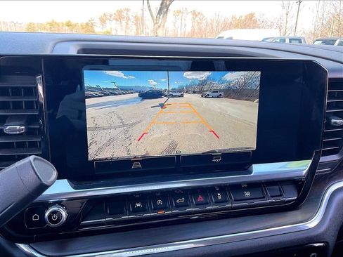 Used 2024 GMC Sierra 1500 SLT image 18