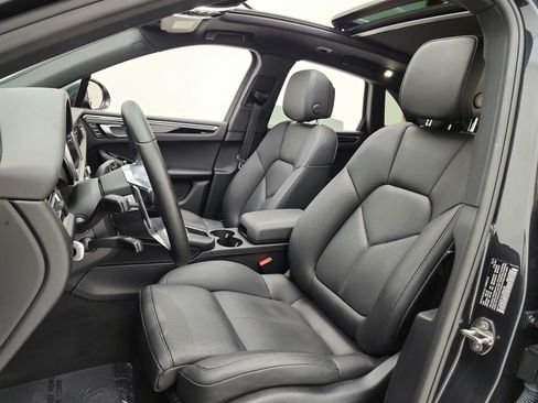 Used 2019 Porsche Macan AWD/4WD image 10