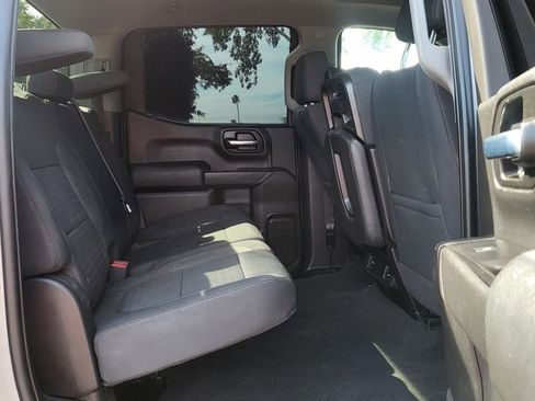 Used 2020 Chevrolet Silverado 1500 LT RWD image 17