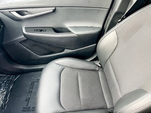 Used 2024 Kia EV6 Light image 17