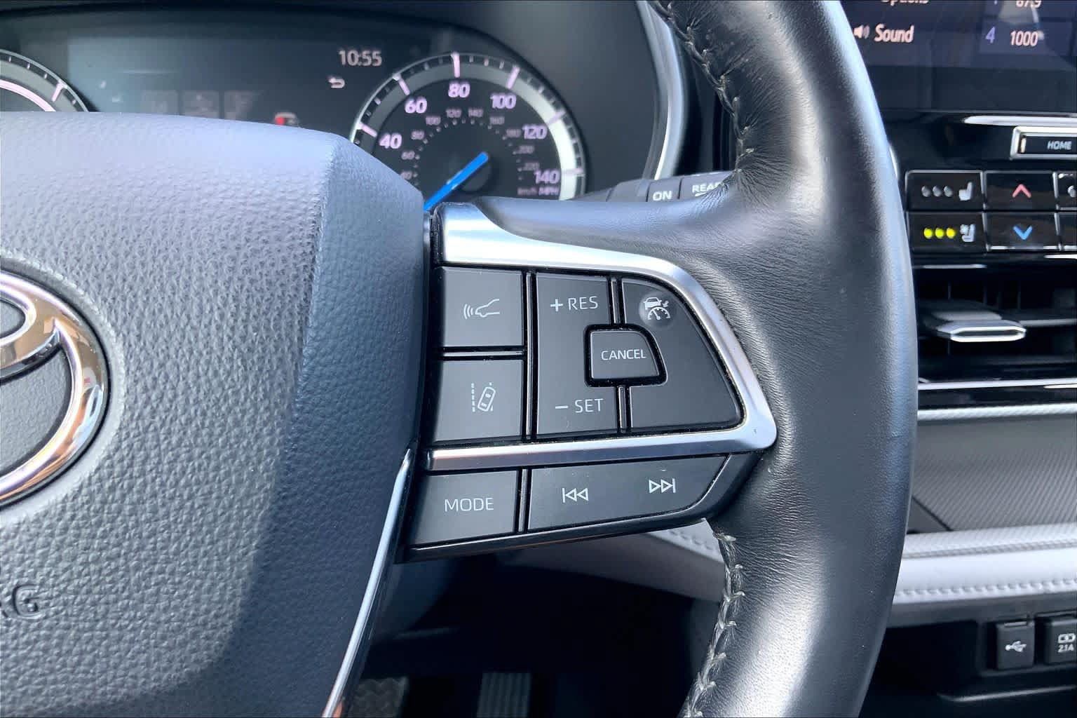 Used 2020 Toyota Highlander Platinum AWD/4WD image 64