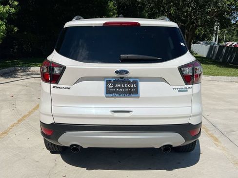 Used 2017 Ford Escape Titanium FWD image 6