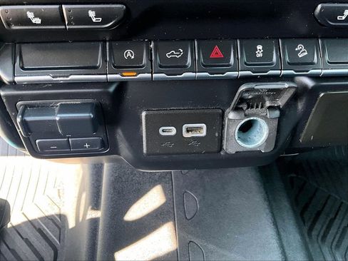 Used 2021 Chevrolet Silverado 1500 RST w/ Z71 Off-Road Package image 26