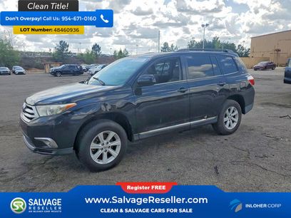 Used 2012 Toyota Highlander FWD w/ Tech Pkg