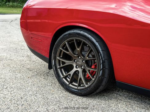 Used 2016 Dodge Challenger SRT Hellcat RWD image 97