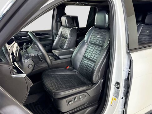 Used 2024 Cadillac Escalade V w/ LPO, ONYX Package AWD/4WD image 14