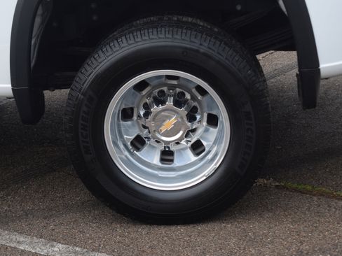 Used 2025 Chevrolet Silverado 3500 LTZ image 28