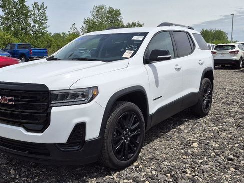 Used 2023 GMC Acadia SLE w/ Driver Convenience Package FWD image 1