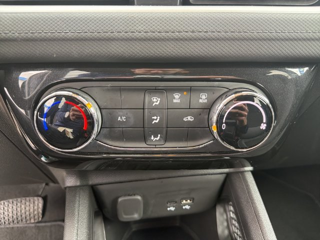 Used 2024 Chevrolet TrailBlazer LT FWD image 27