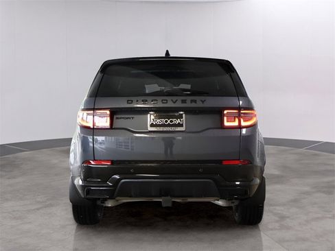 New 2025 Land Rover Discovery Sport Dynamic SE image 11